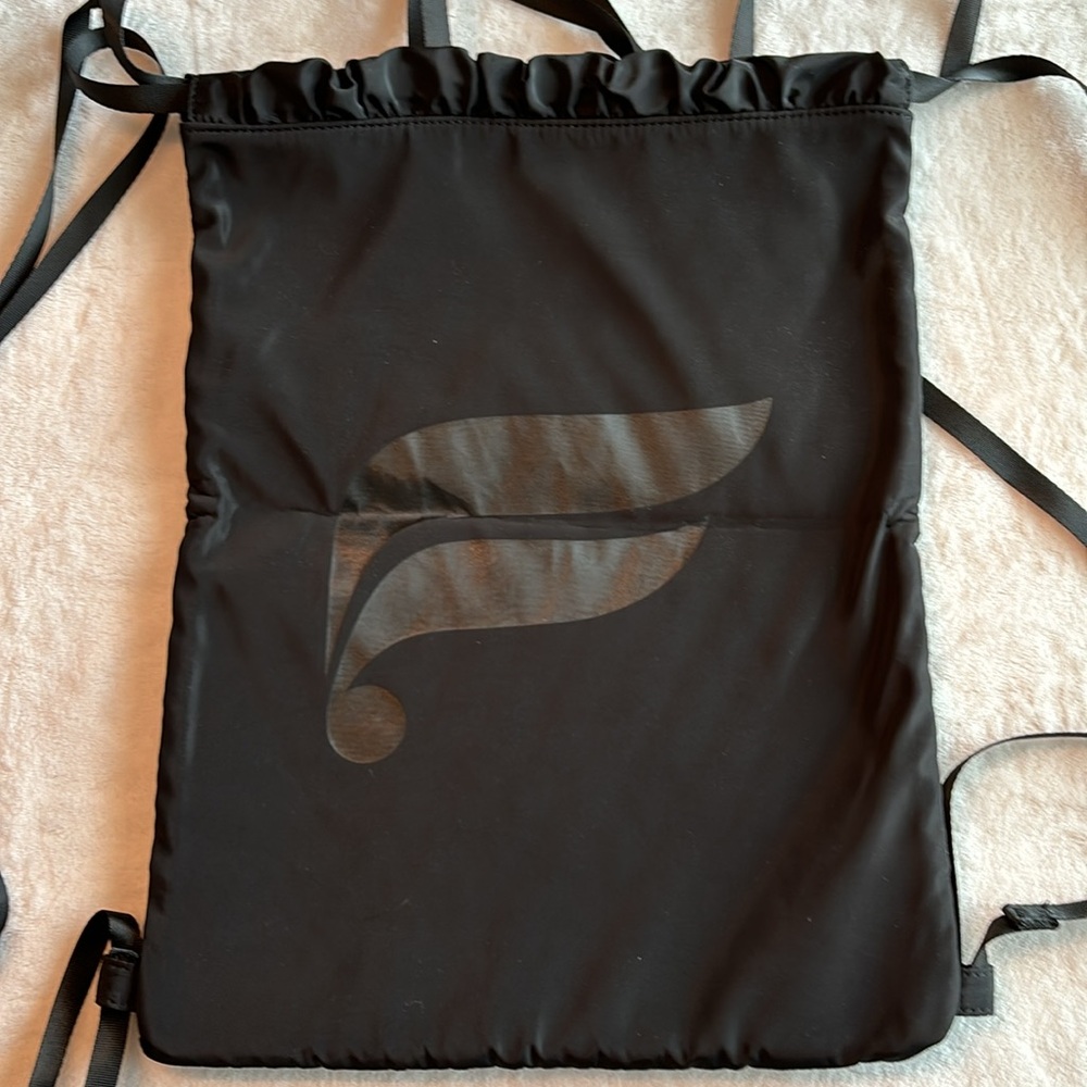 Fabletics Quilted Drawstring Backpack Black Nwot … - image 2